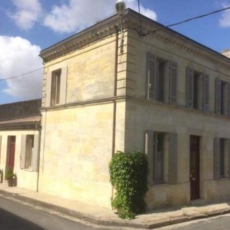 Au Coeur Des Vignobles Bed & Breakfast Saint-Estèphe Екстериор снимка