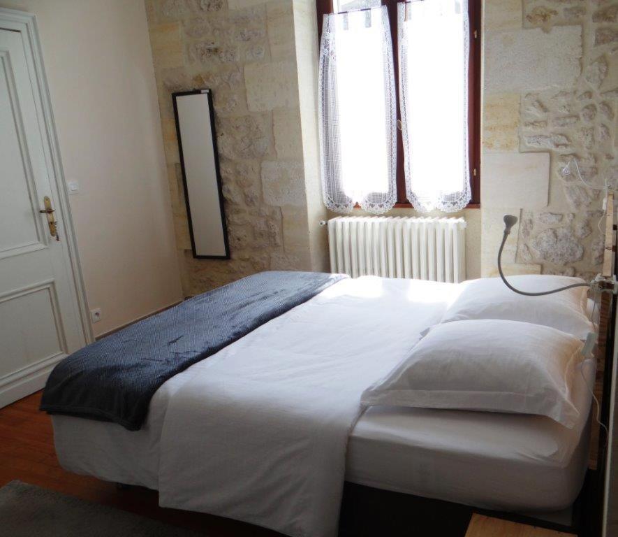 Au Coeur Des Vignobles Bed & Breakfast Saint-Estèphe Екстериор снимка