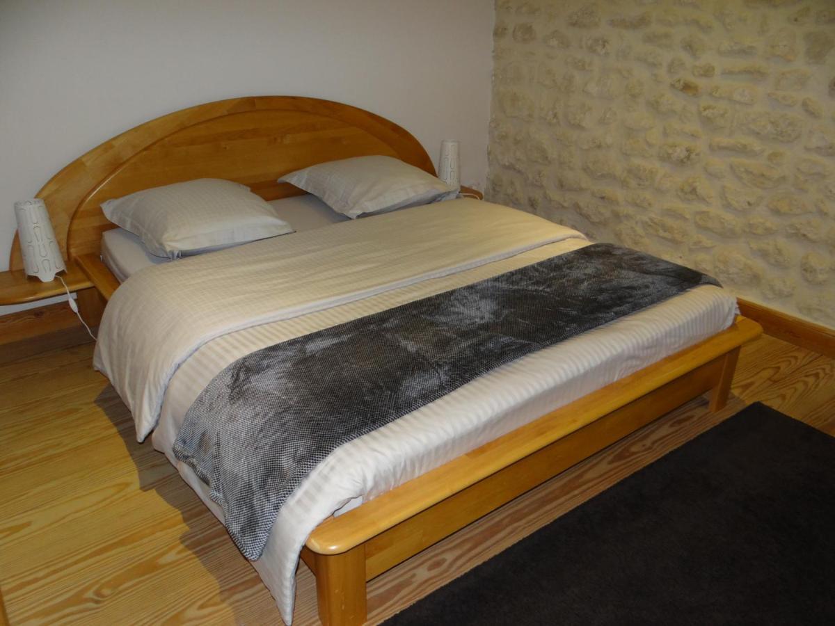 Au Coeur Des Vignobles Bed & Breakfast Saint-Estèphe Екстериор снимка